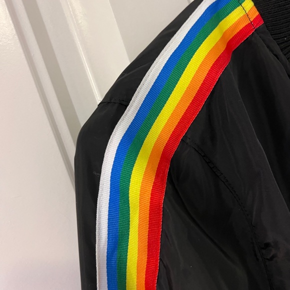 Outer Edge 80’s/90’s Women’s Small Black Bomber Jacket Rainbow Stripes Rave - Picture 4 of 11